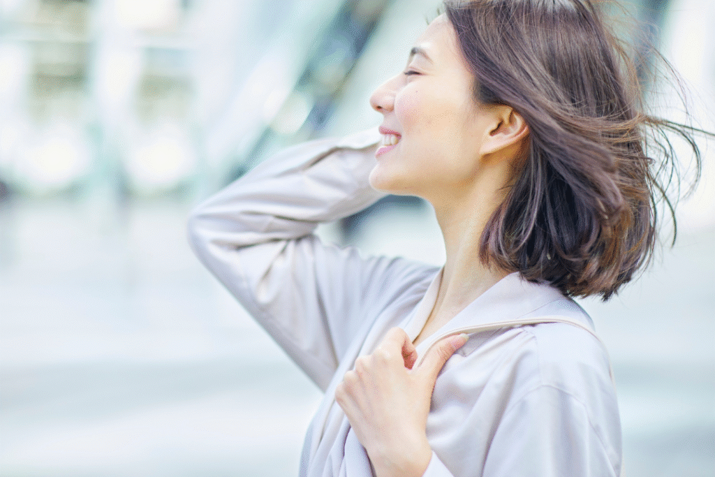 笑顔　女性